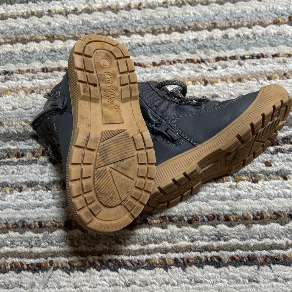 Cat & Jack Toddler Boots Size 7 - Picture 3 of 3